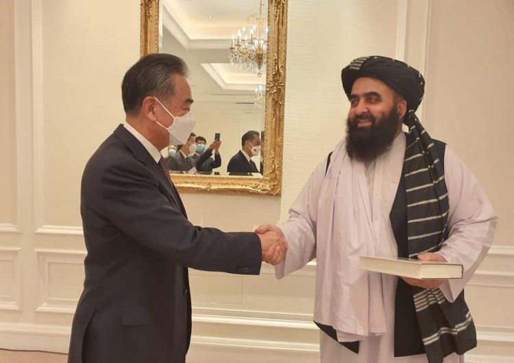 چین حضور دیپلمات‌های طالبان در سفارت افغانستان را پذیرفت