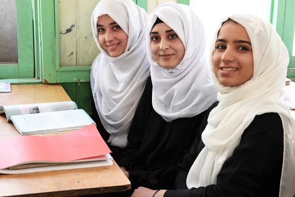 علمای دینی بلخ خواستار بازگشایی مکاتب به روی دختران شدند