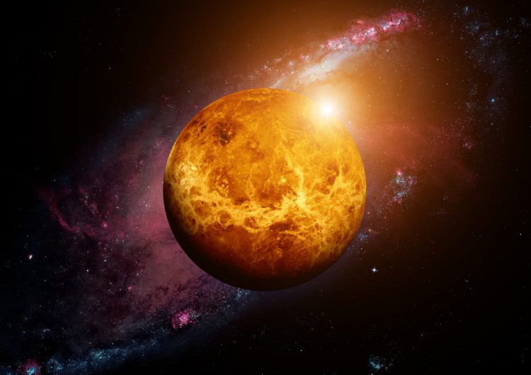 سیاره ای که آهسته ترین گذر زمان را در منظومه شمسی دارد.