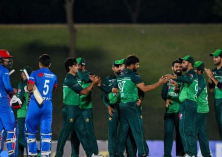 تیم کرکت افغانستان در اولین مسابقه یک روزه ، به تیم پاکستان باخت