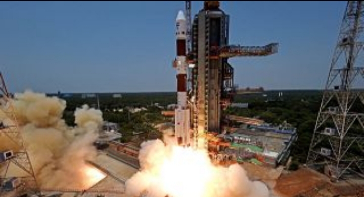 پروژه‌ای جدید پس از فرود موفق بر ماه؛ هند موشکی را برای مطالعه خورشید به فضا فرستاد