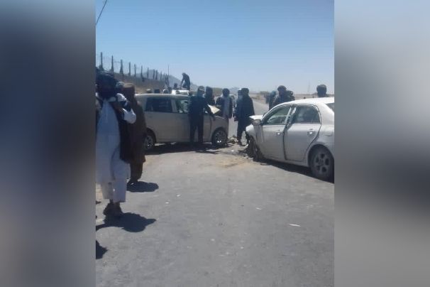 چهار کشته و ۱۱ زخمی در اثر حادثه ترافیکی در دو ولایت کشور !